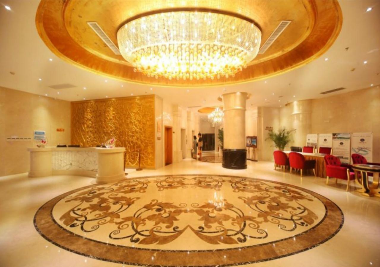 Century Grand Hotel Σανυά Εξωτερικό φωτογραφία